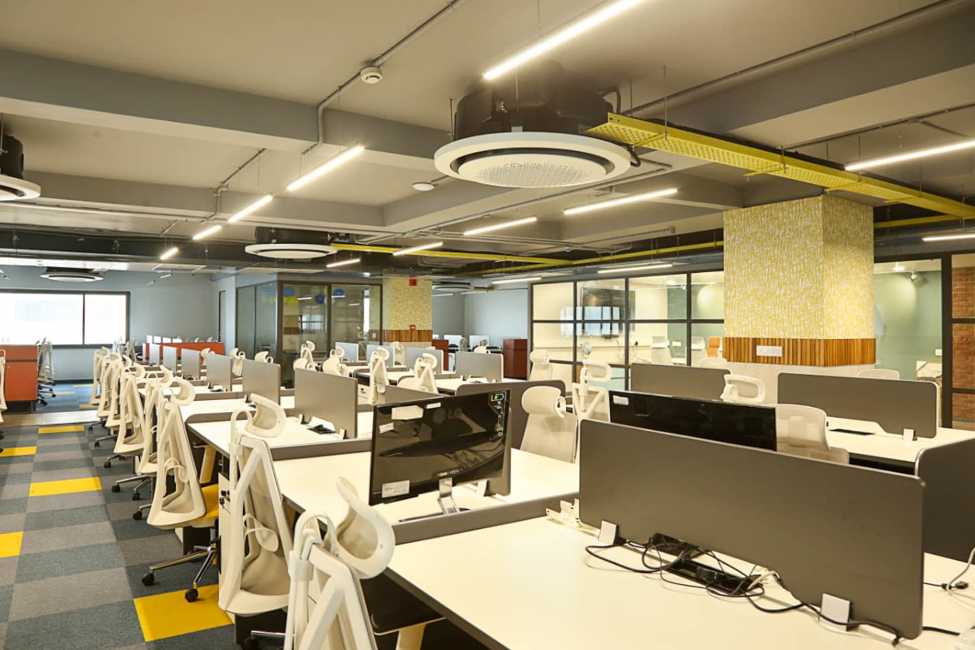 Nuaxa Workspaces undefined