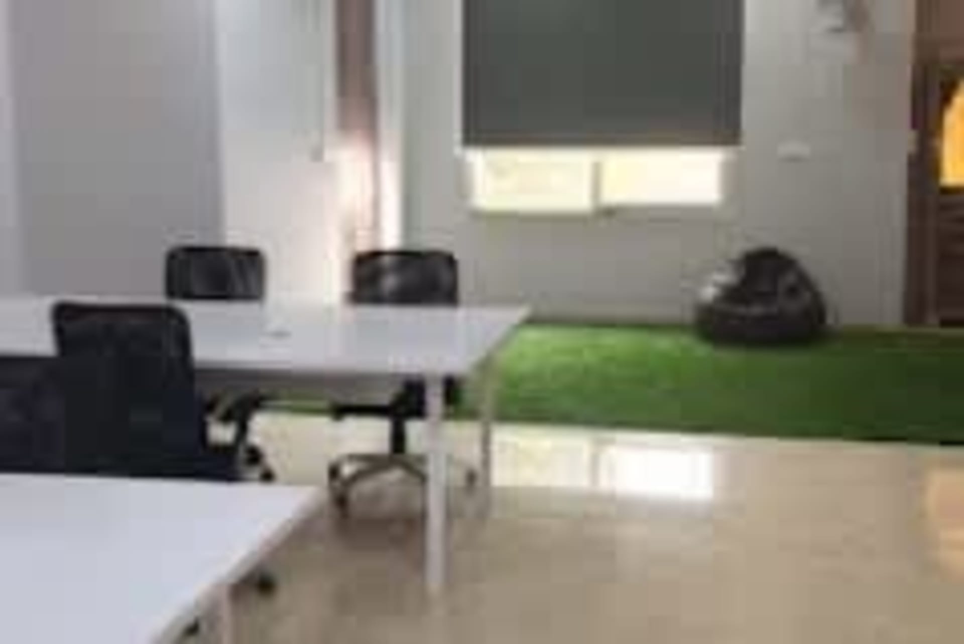 Office Vibes Co-Work Space - coworking space