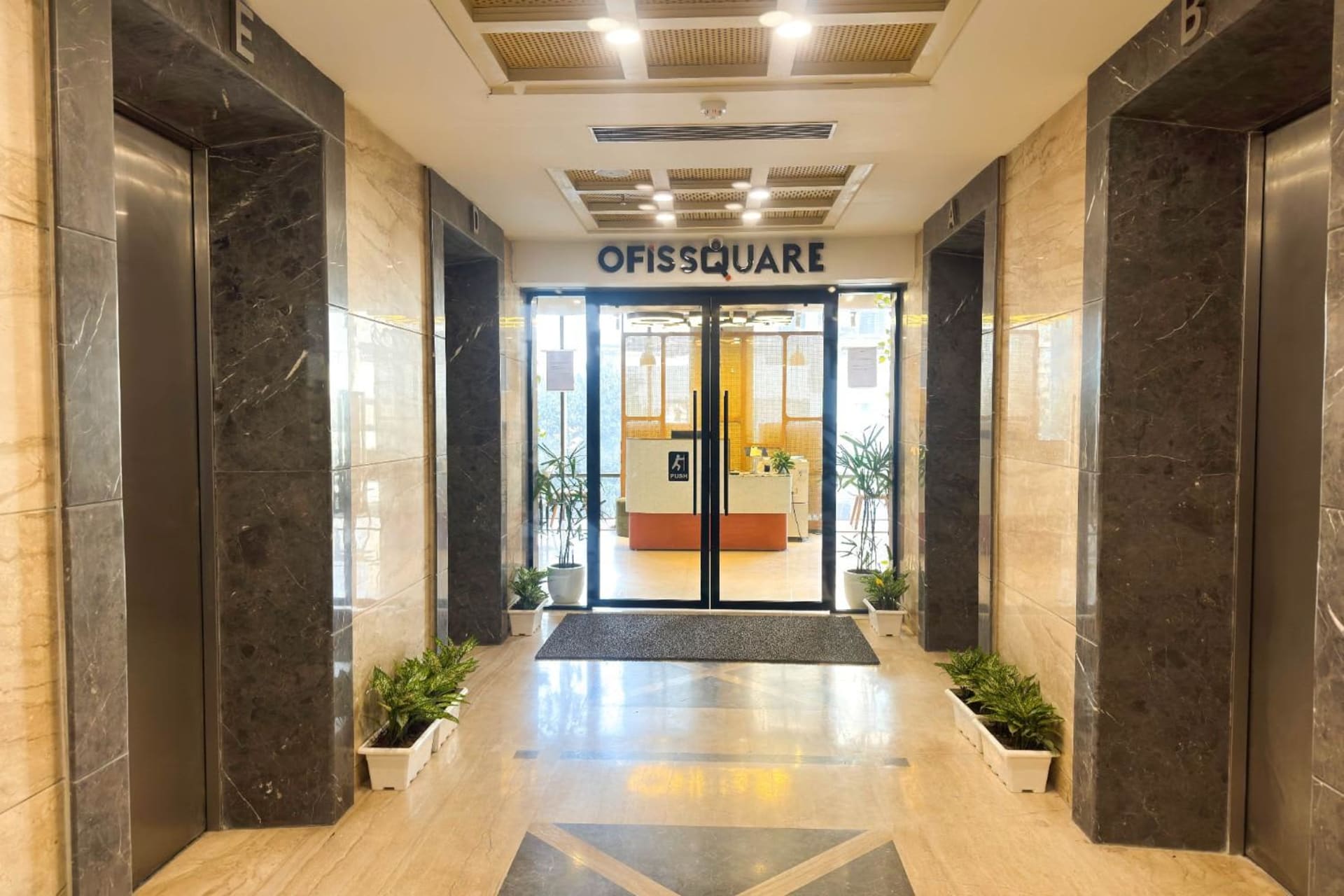 Ofis Square - day pass