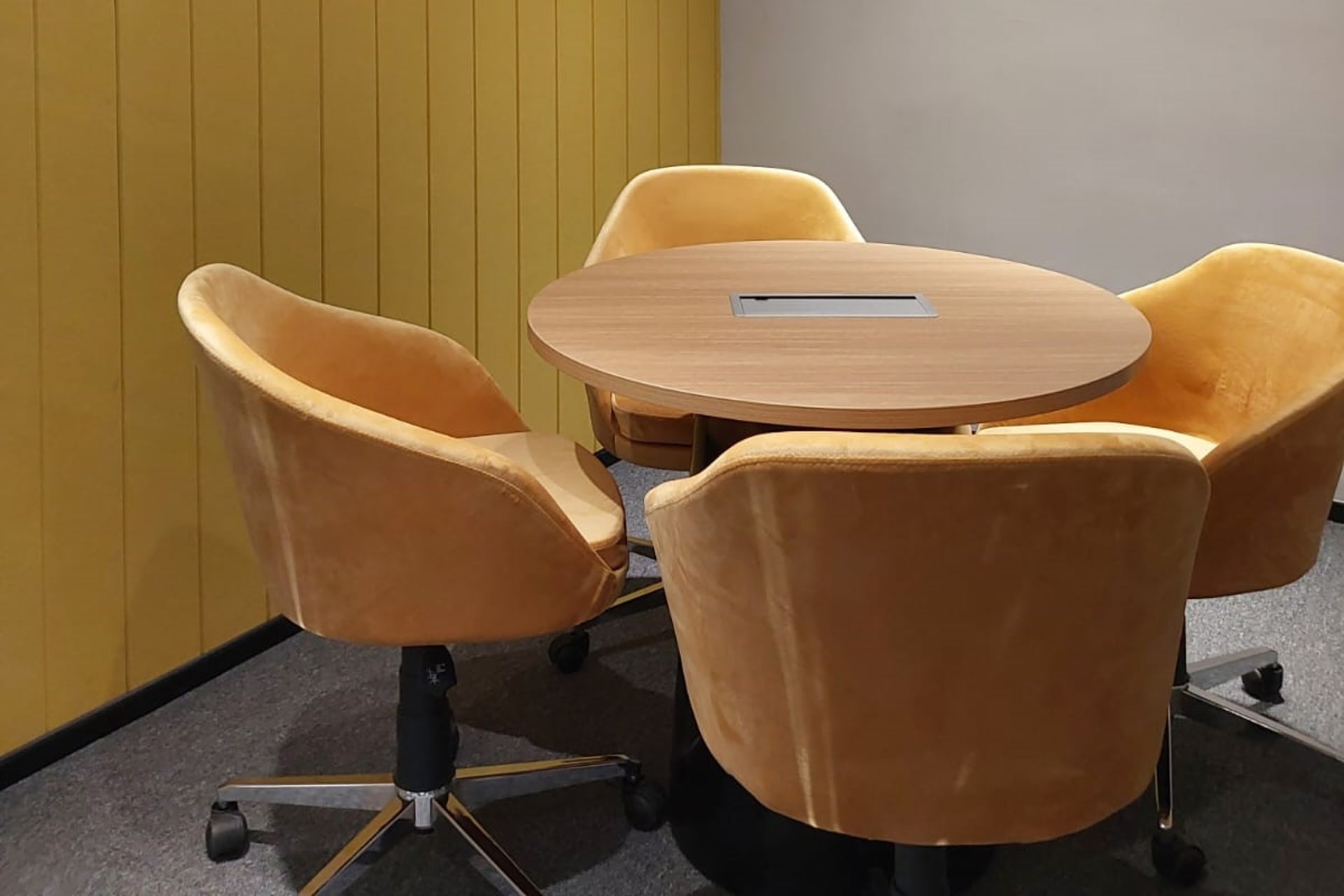 Ofis Square conference rooms in Sector 62, Noida