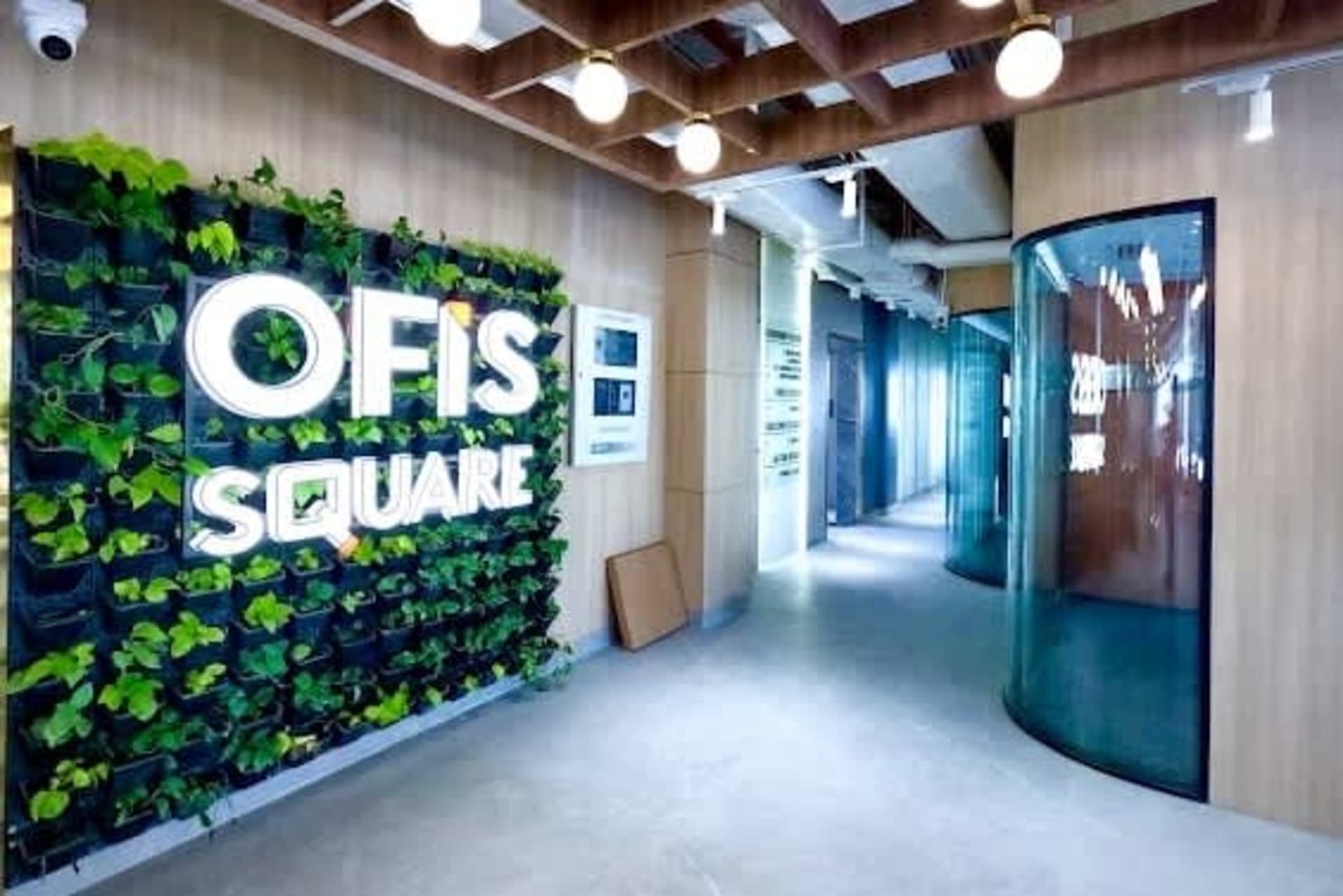 Ofis Square - day pass