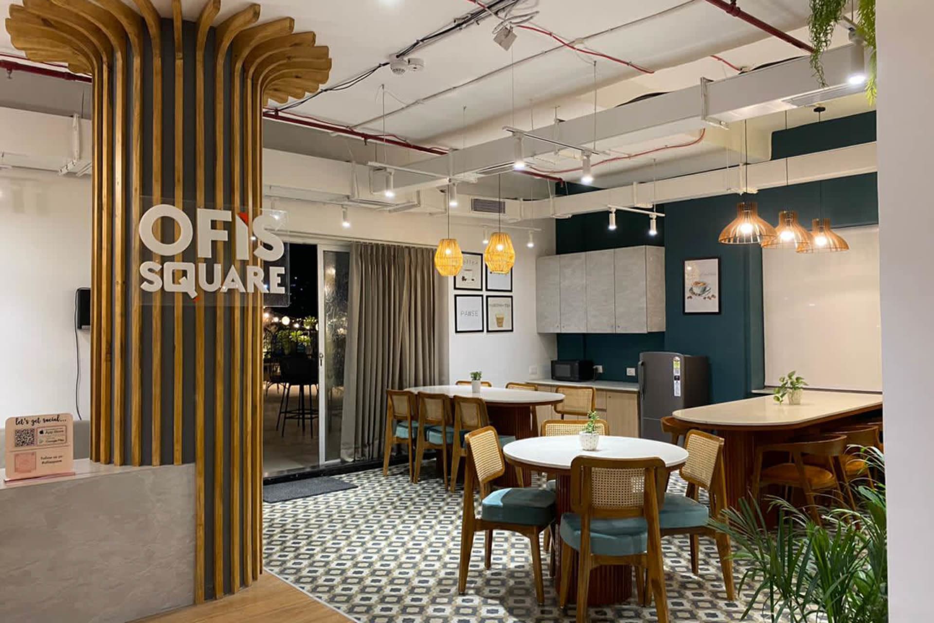 Ofis Square coworking space in Golf Course Road Extension, Gurgaon