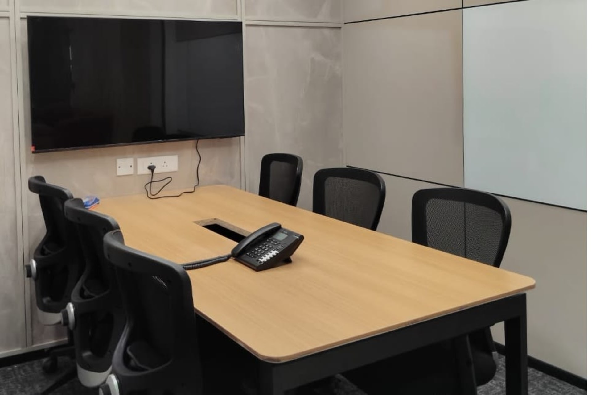 Ofis Square conference rooms in Sector 49 Gurgaon, Golf Course Road Extension, Gurgaon