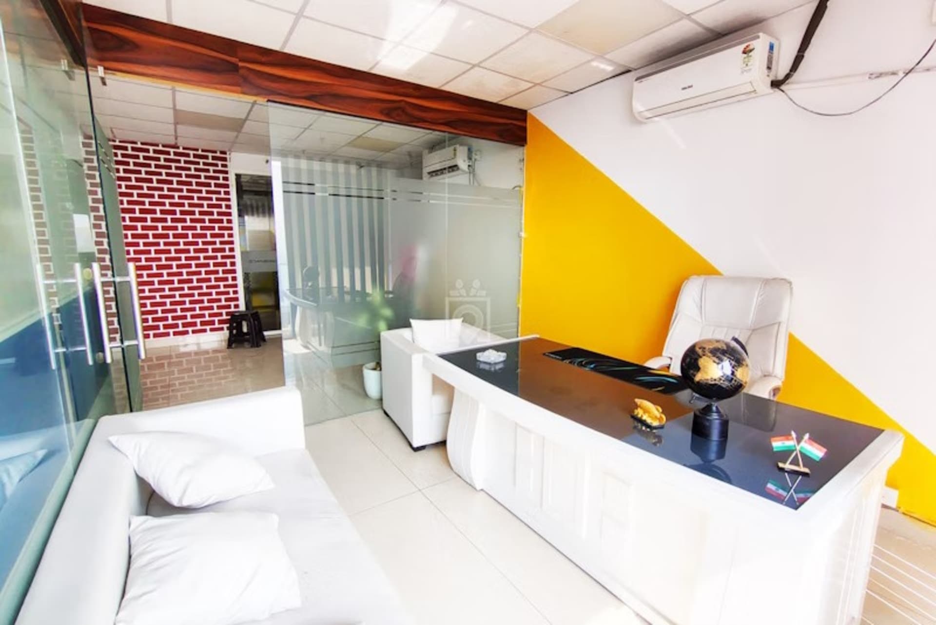 OLE WORKSPACE - coworking space
