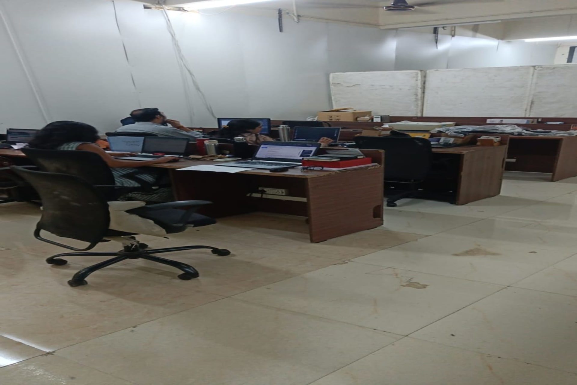 Online Becho - coworking space