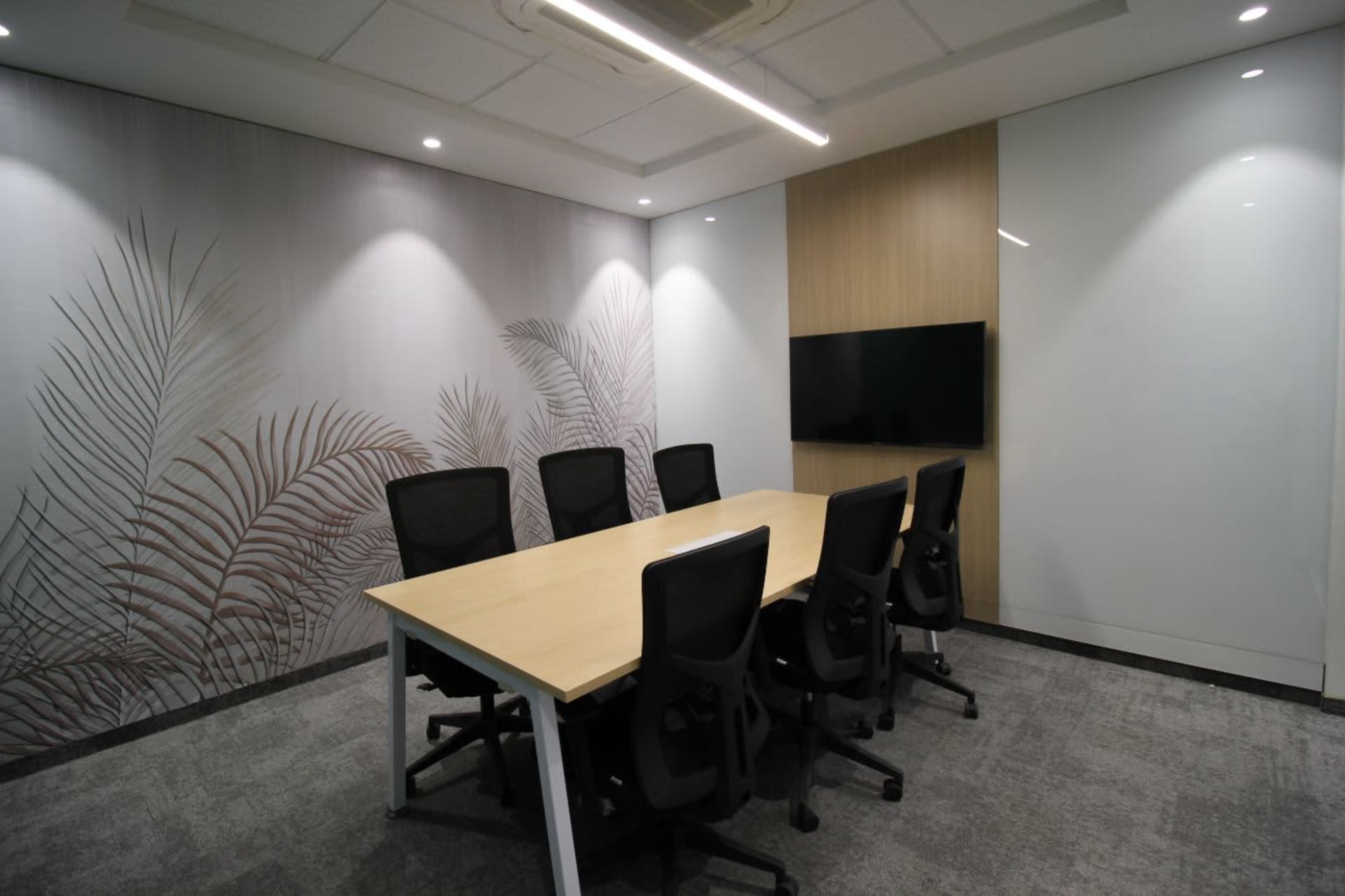 Onward Workspace conference rooms in Udyog Vihar, Gurgaon