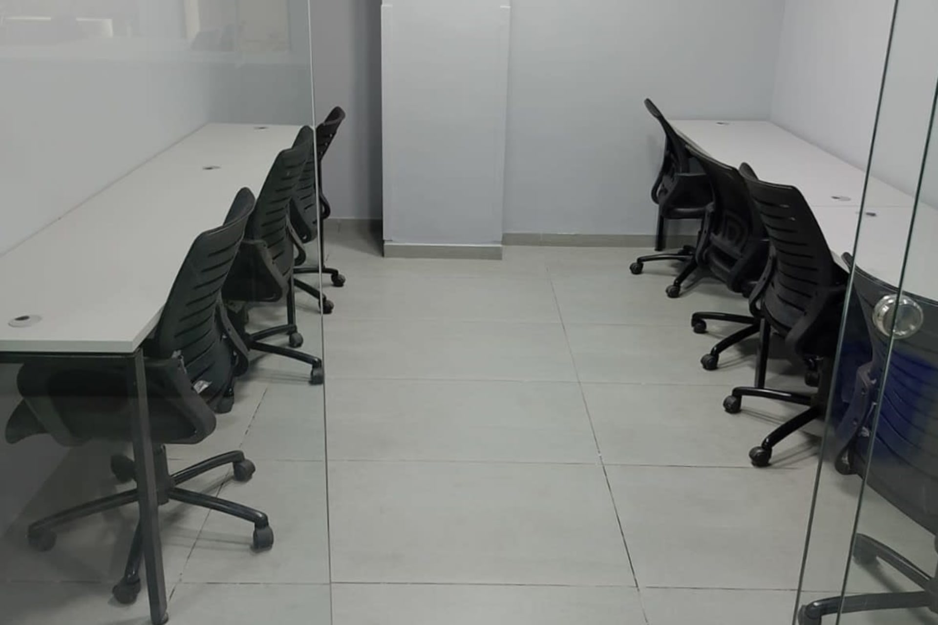 Oyo Workflo - flexi-desk