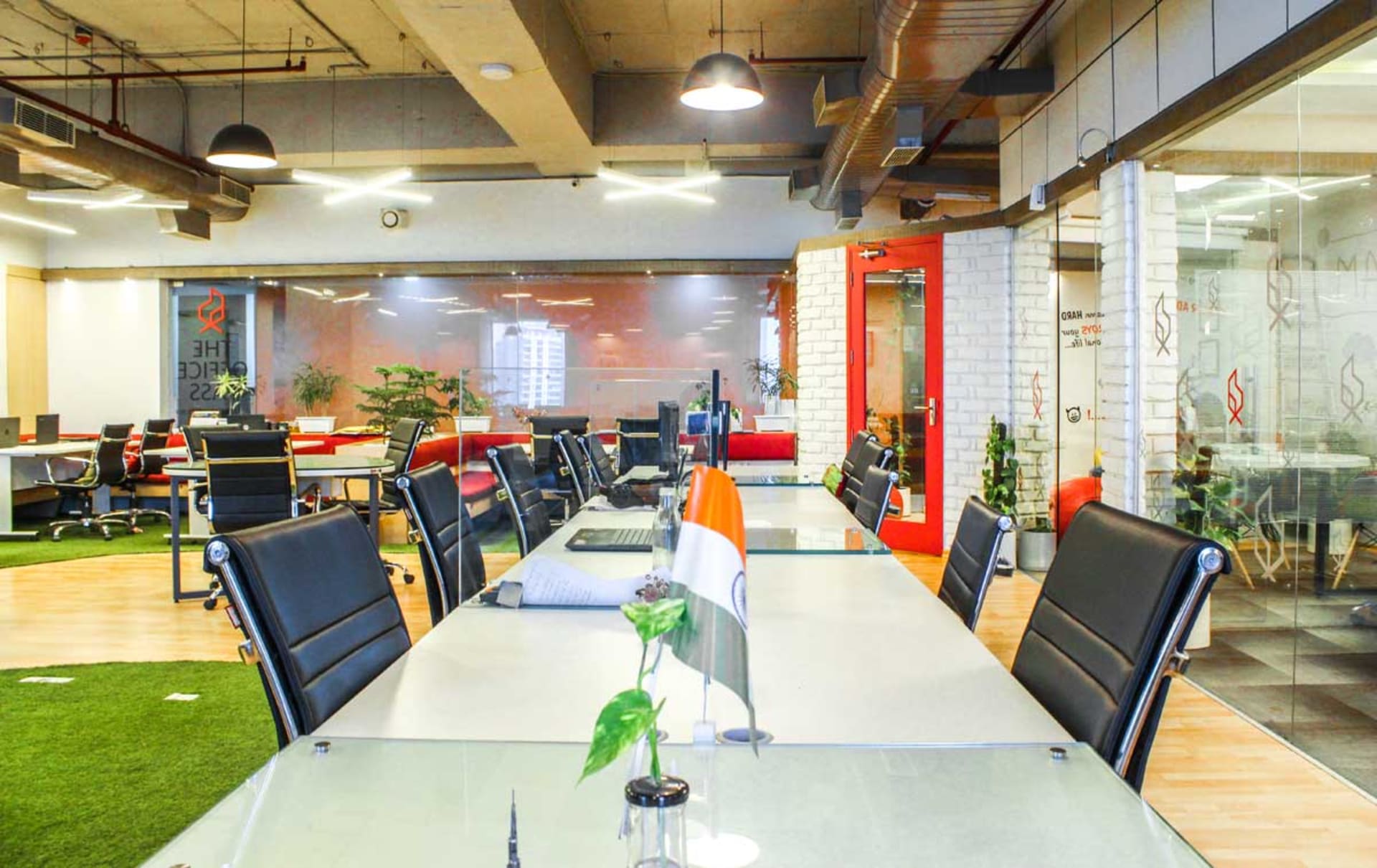 Paras Downtown Center in Gurgaon