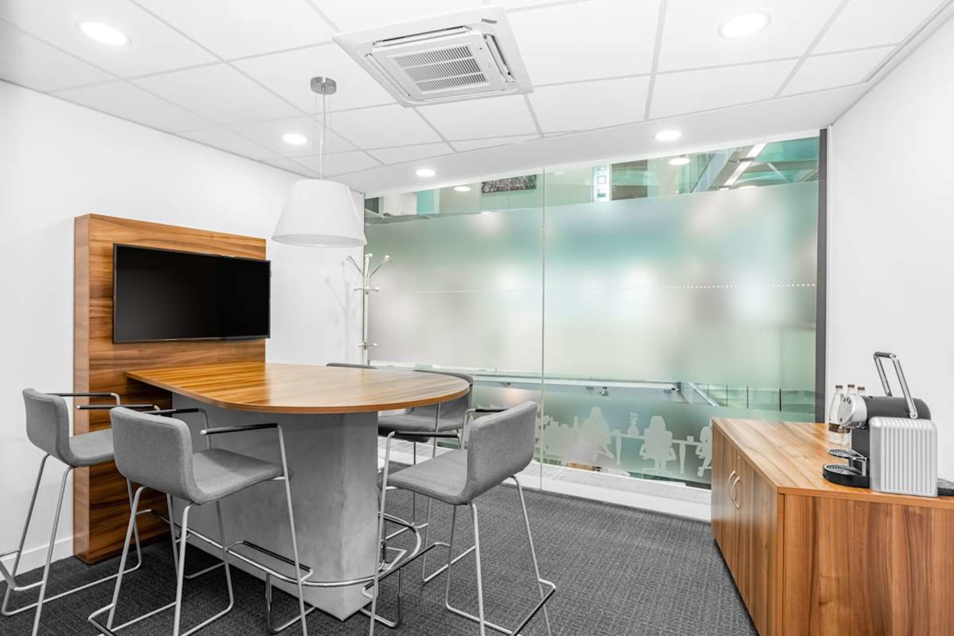 Regus - office space in Mayfair, London