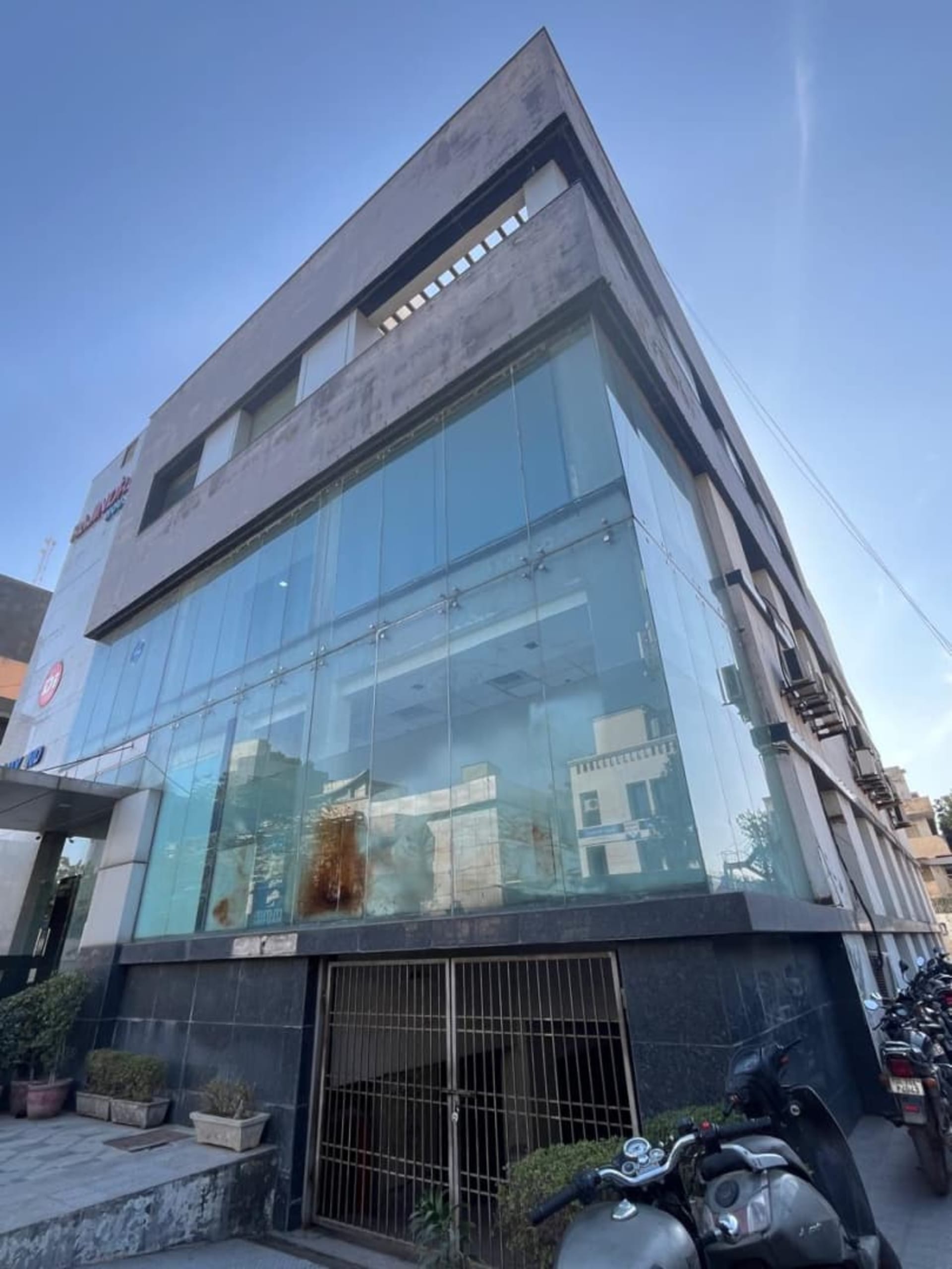 Plot No. B-1/E-1 private space in Mohan Cooperative Industrial Estate, Delhi