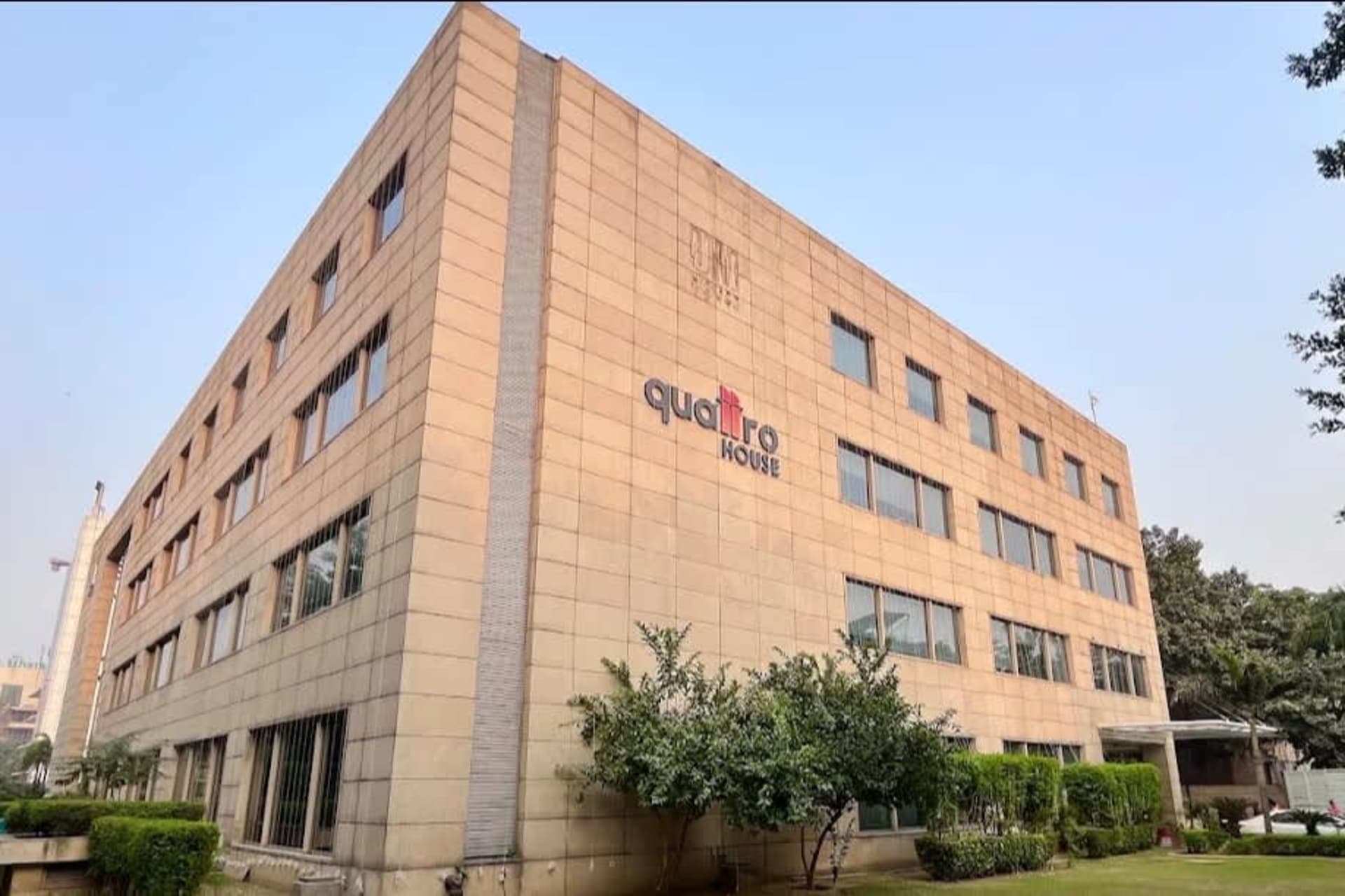 Quattro House - office leasing