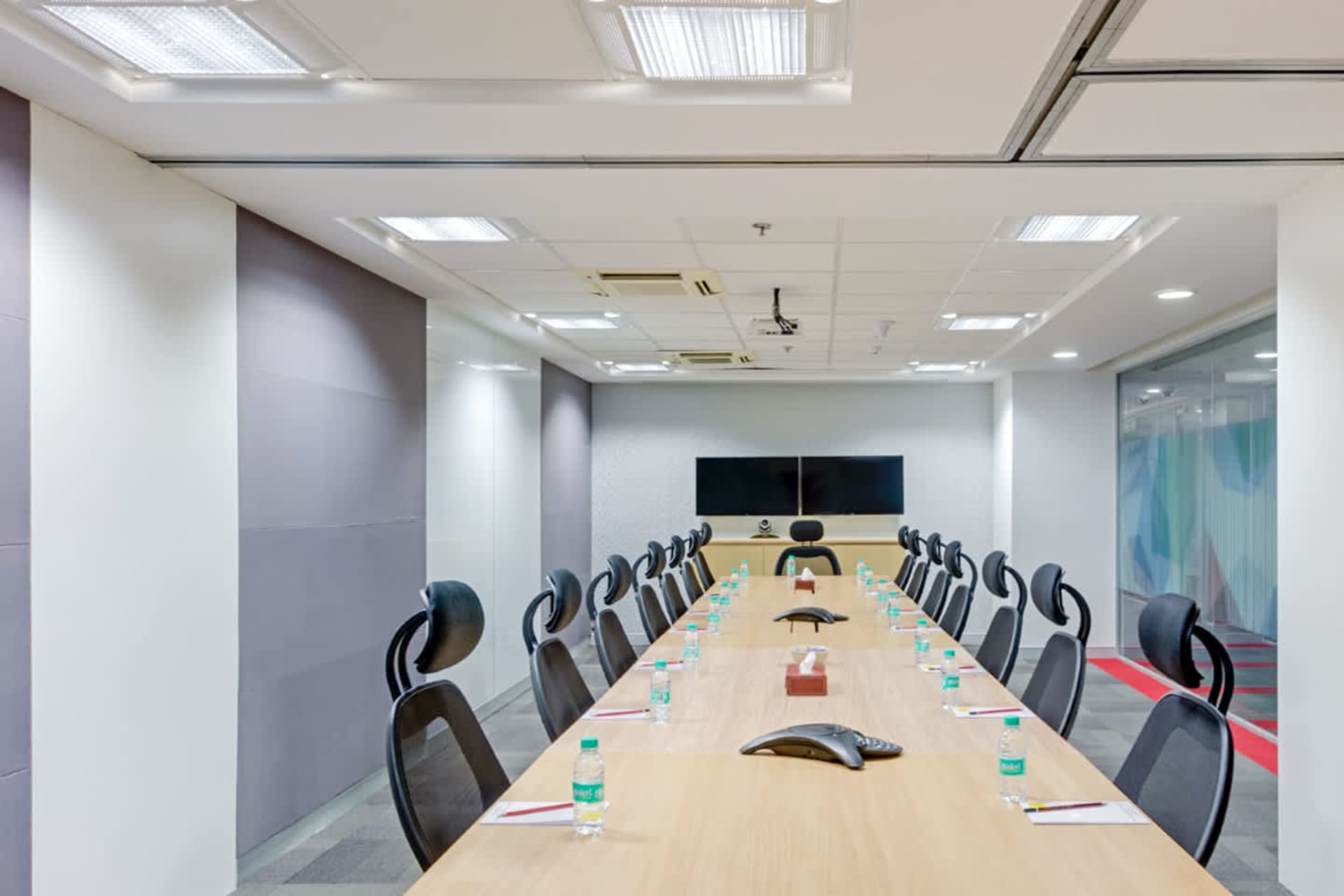 Quest Offices Raheja Towers