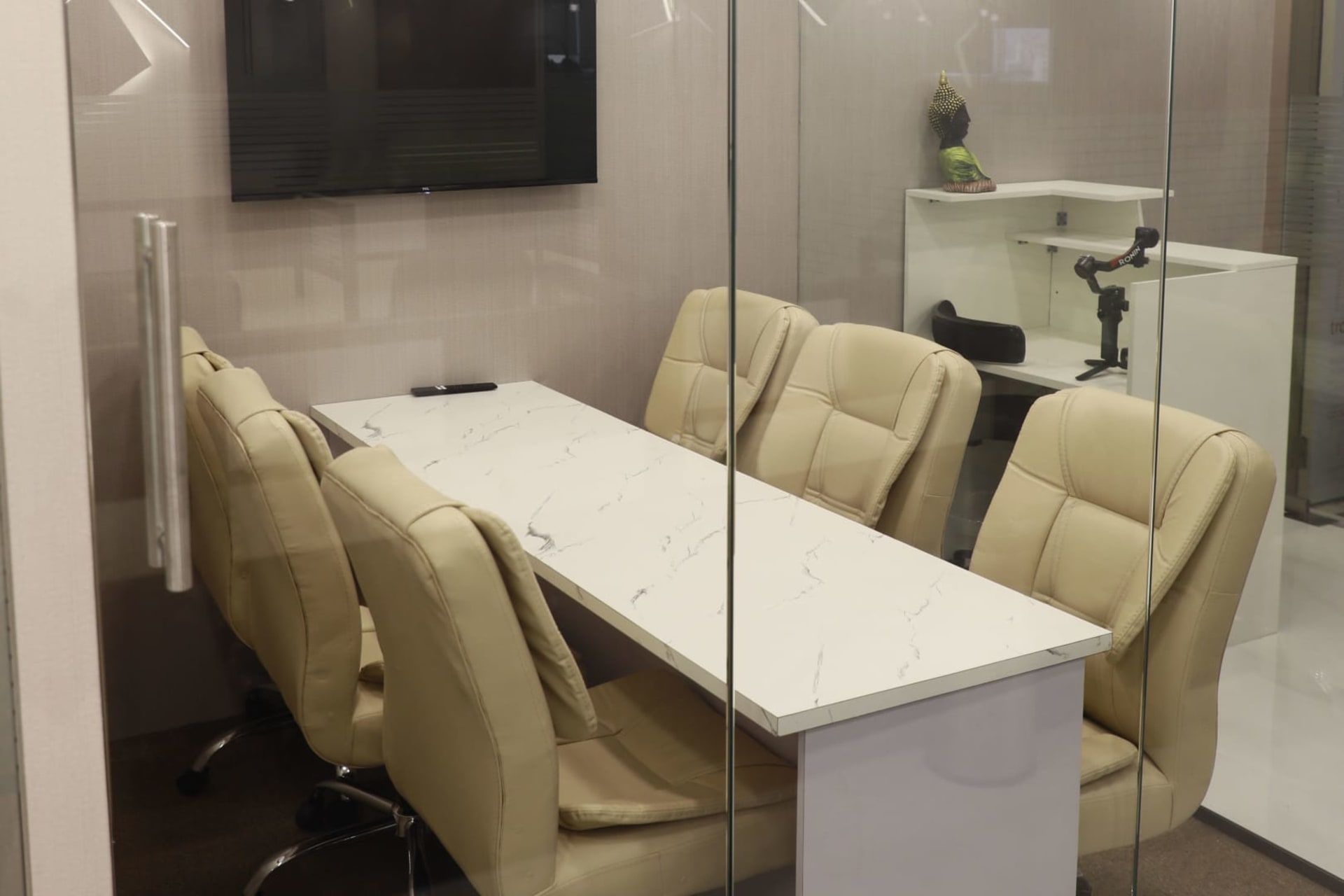 Rainbow Coworks meeting rooms in Andheri West, Mumbai