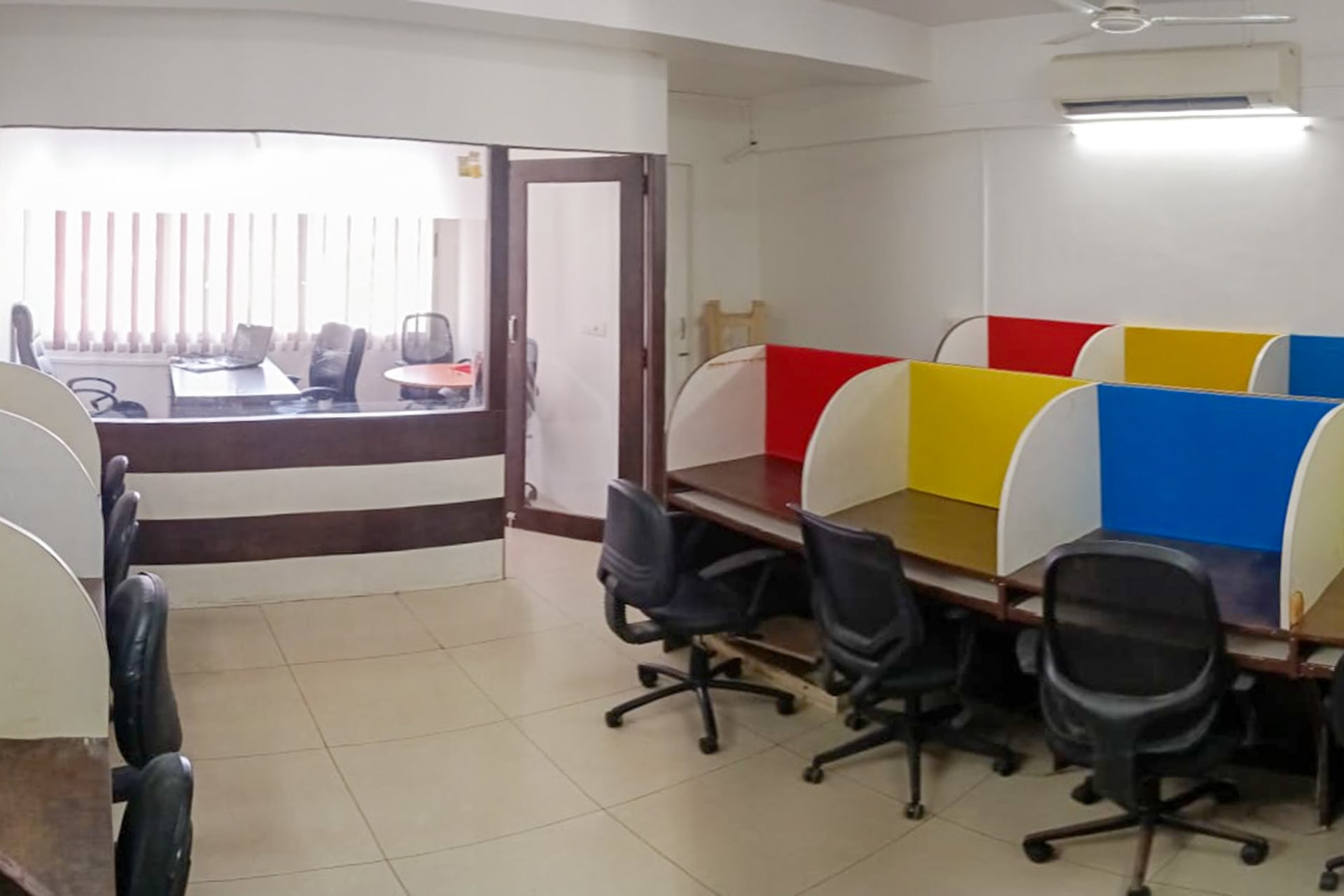 RB Coworking Titanium city center