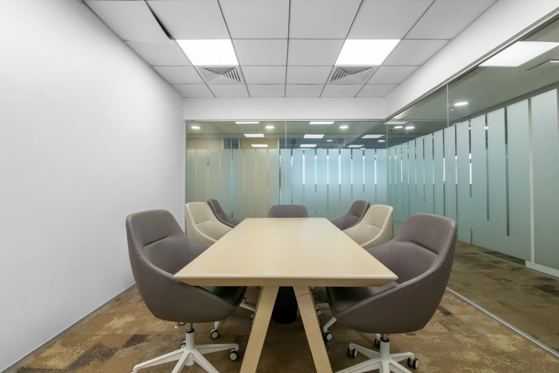Regus undefined