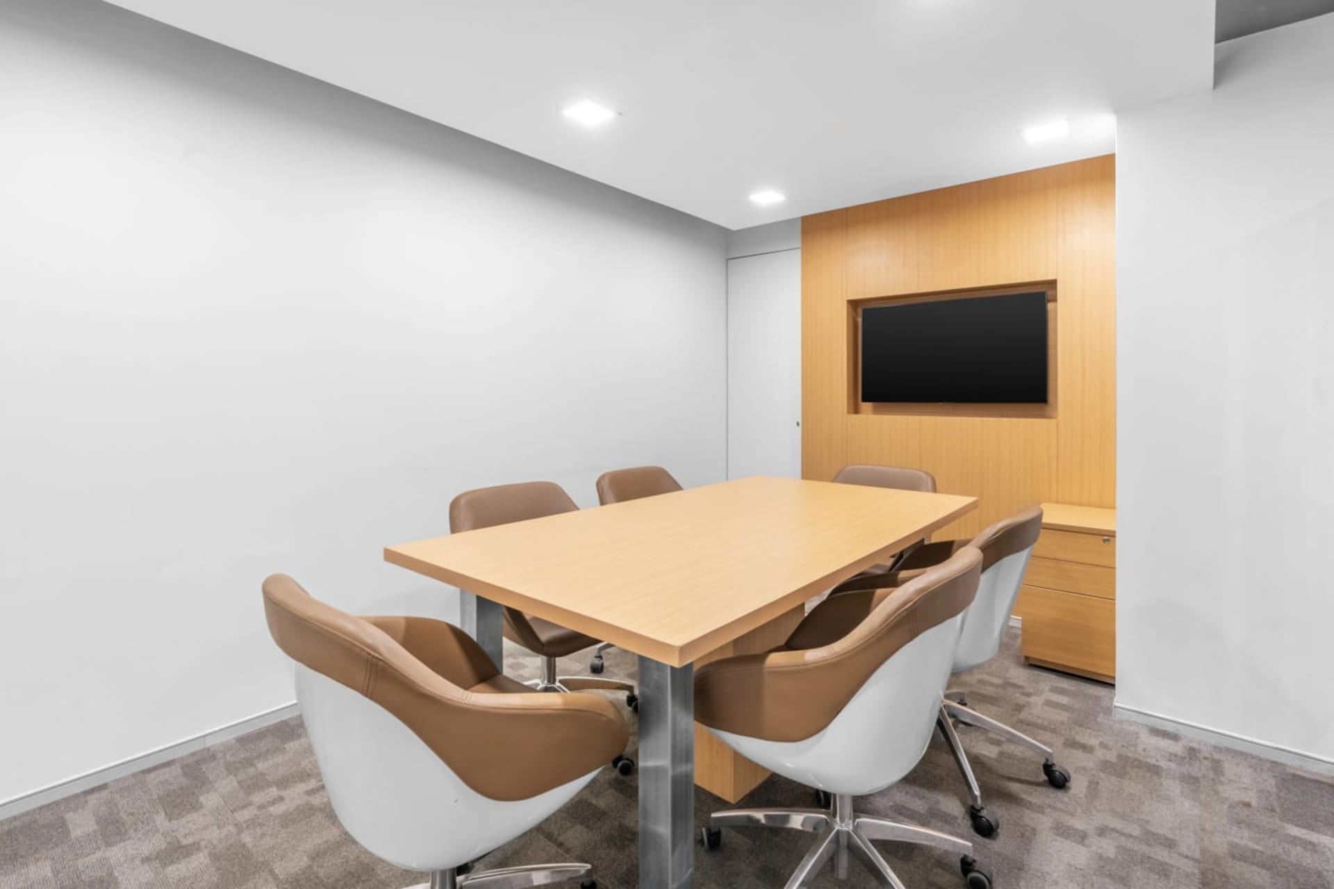 Regus undefined