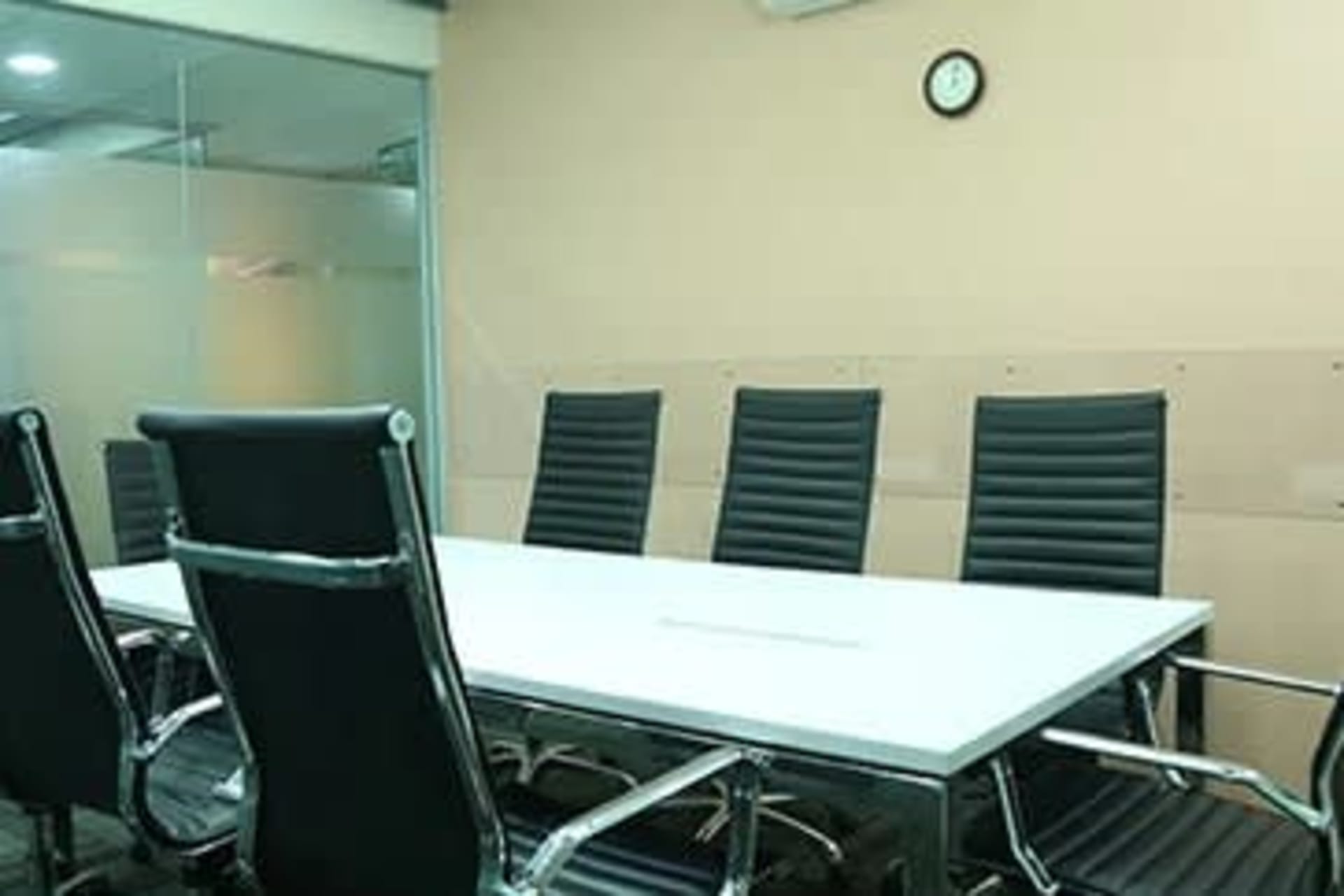 Regus undefined