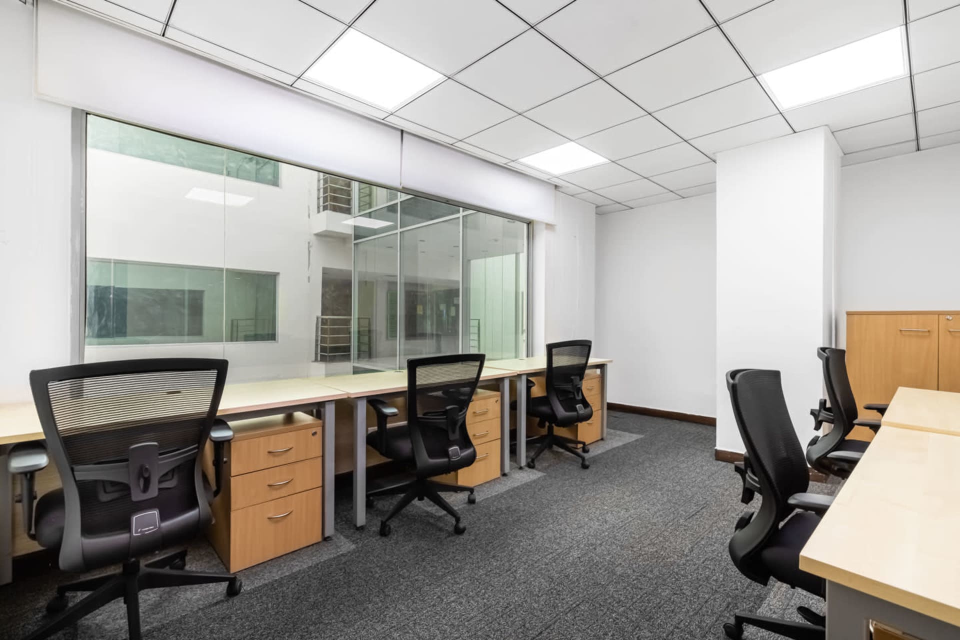 Regus undefined
