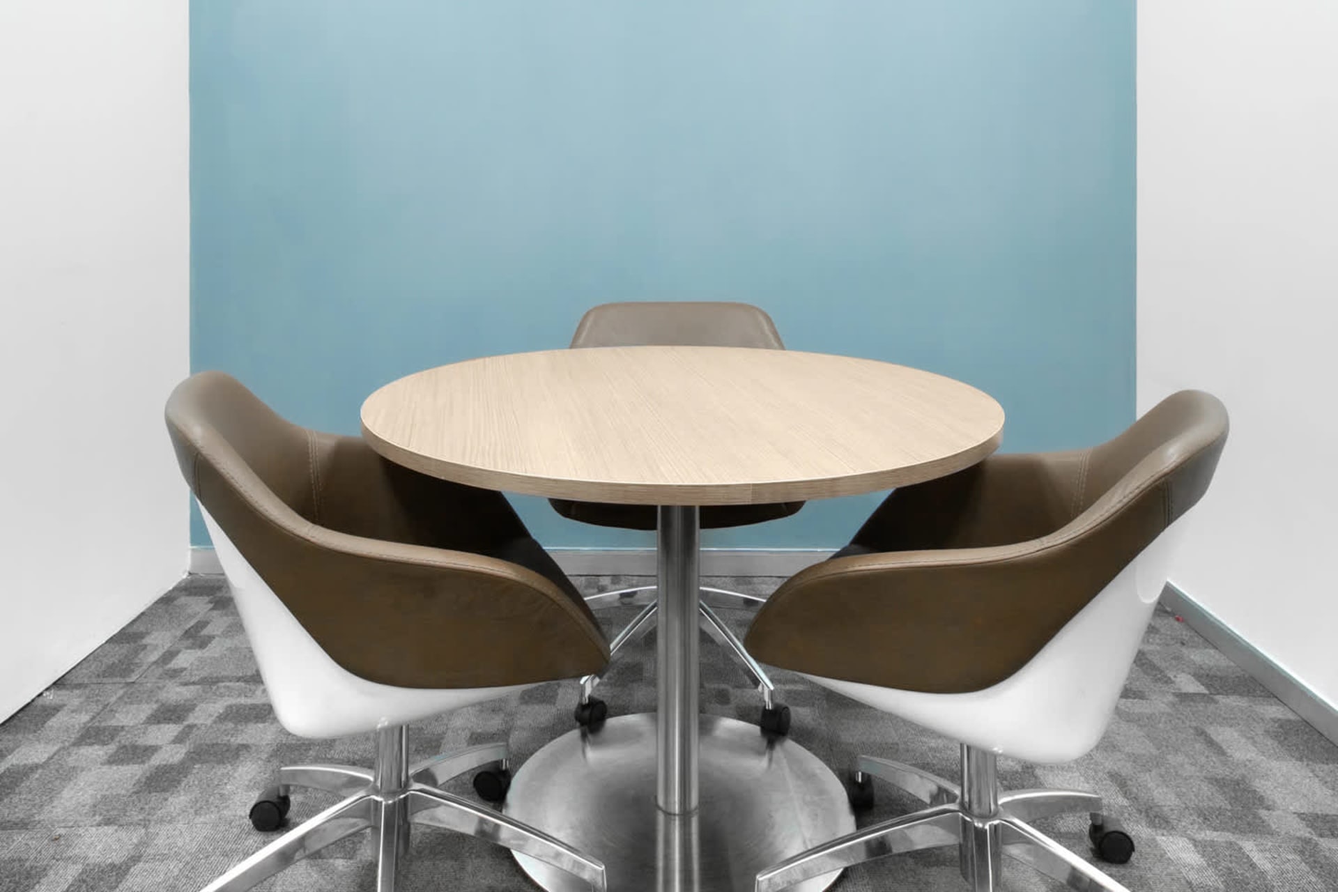 Regus undefined