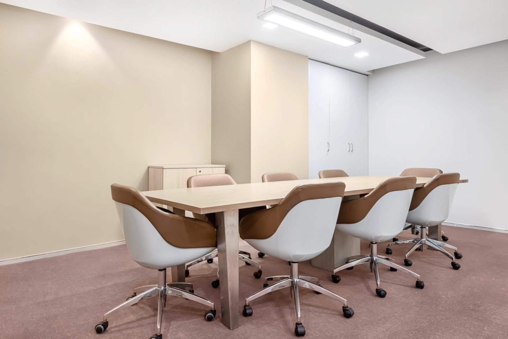 Regus SLN Terminus