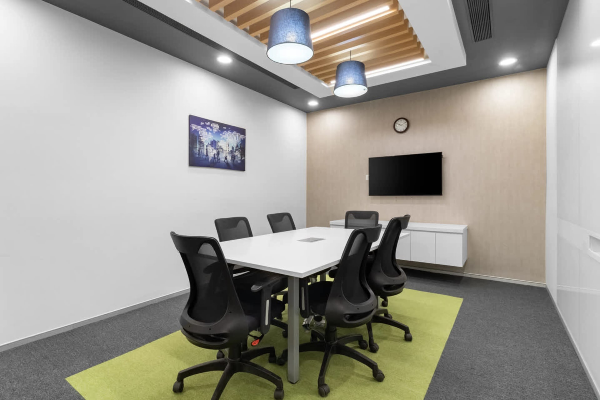Regus The Estate
