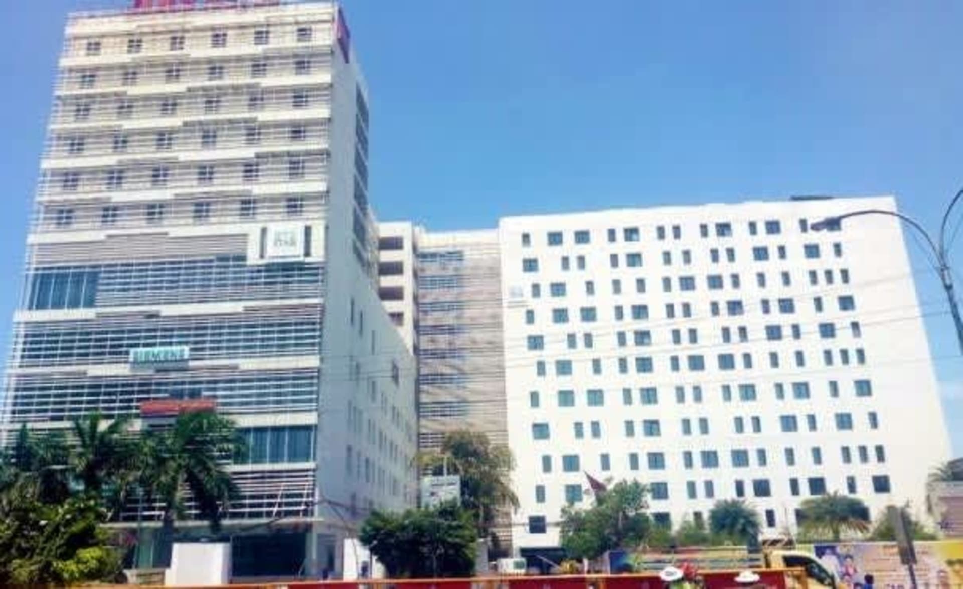 Seethakathi Business Centre private space in CBD Chennai, Chennai