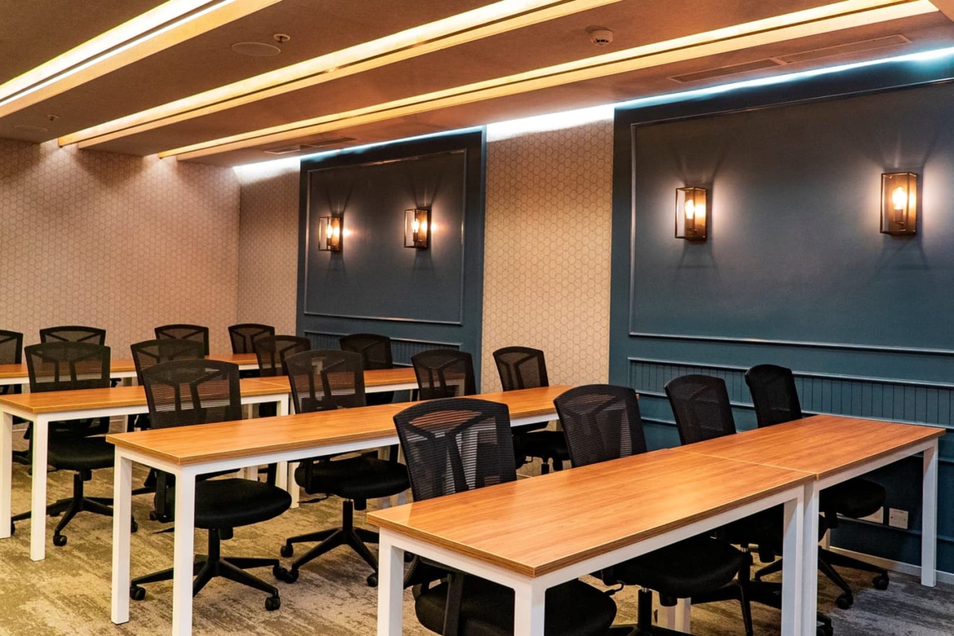 Smartworks meeting rooms in Mundhwa, Pune