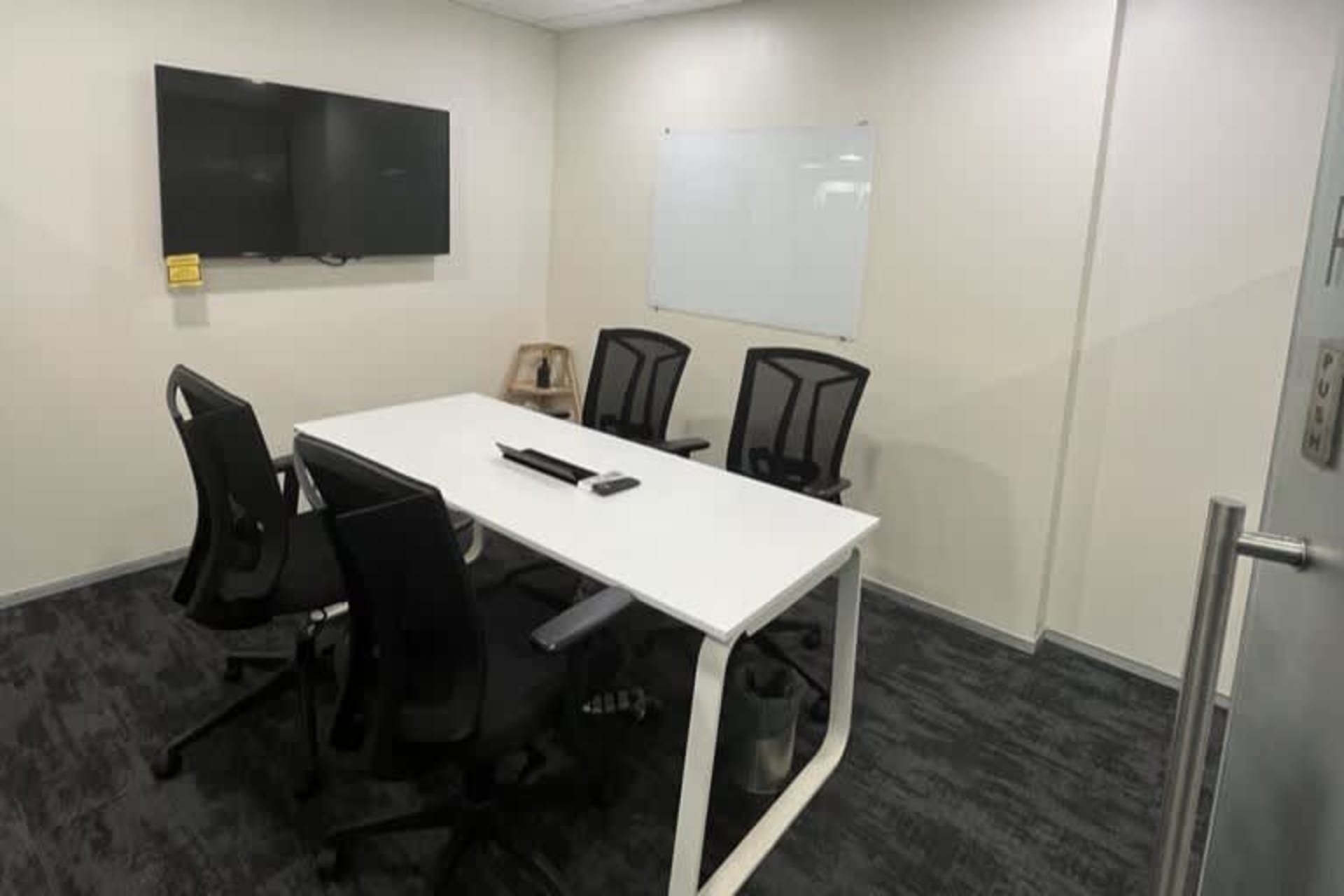 Smartworks conference rooms in Andheri, Mumbai