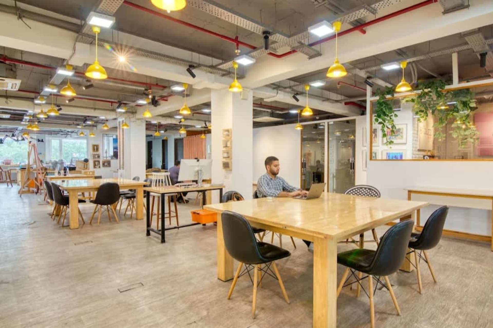 Social Stays Coworking - coworking space
