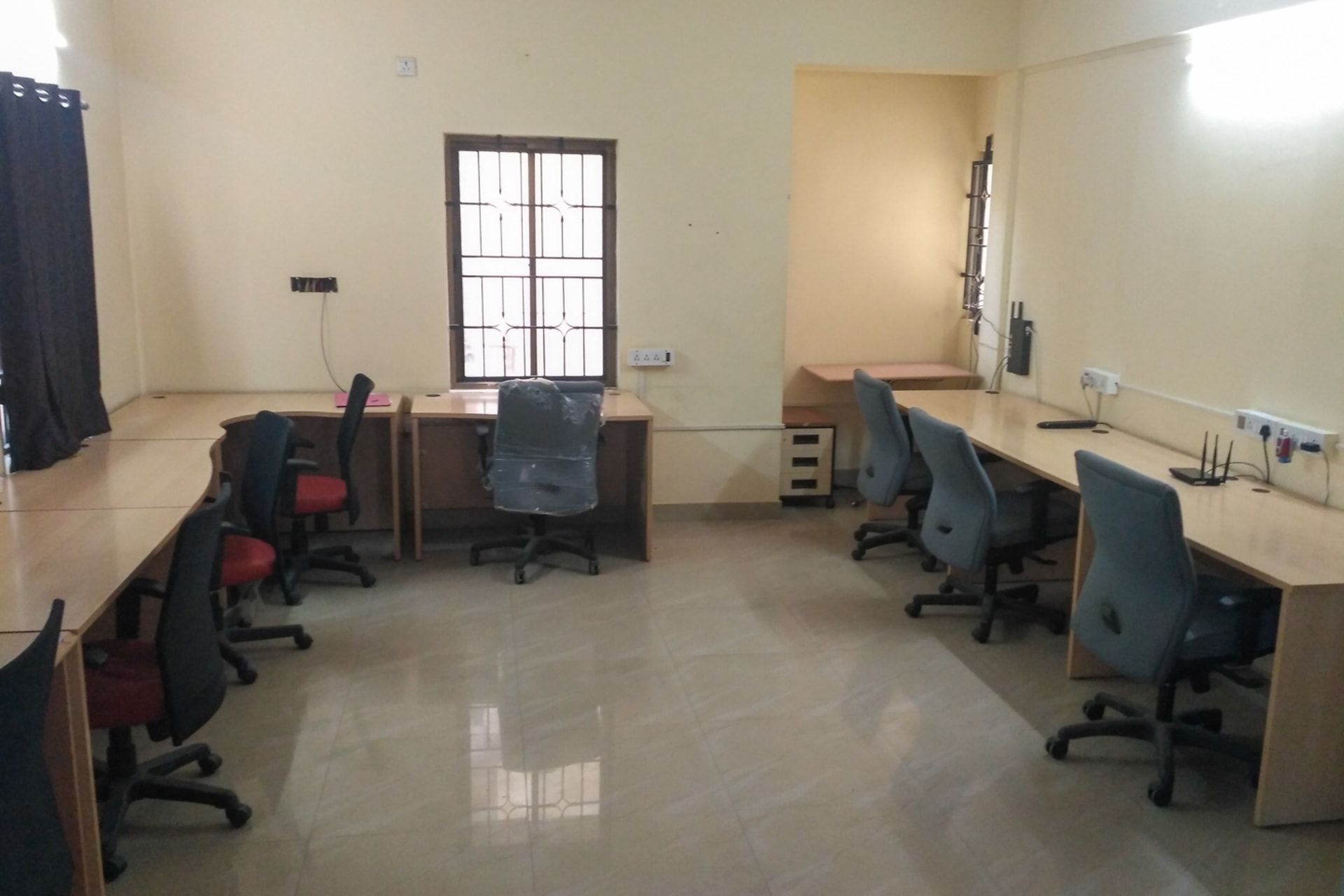 Space n Desk - coworking space