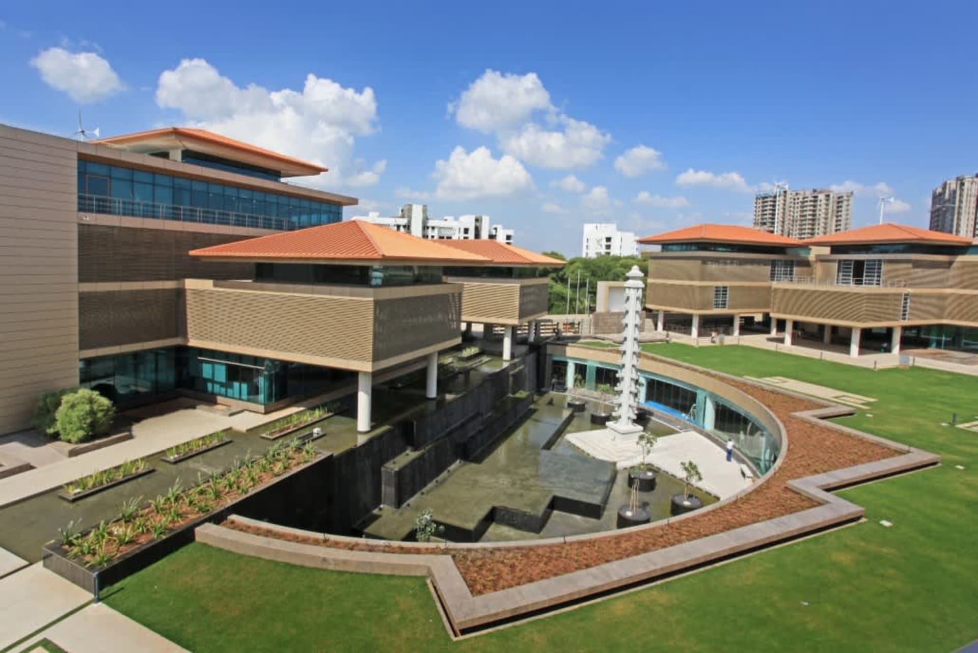 Suzlon One Earth - Sun private space in Hadapsar, Pune