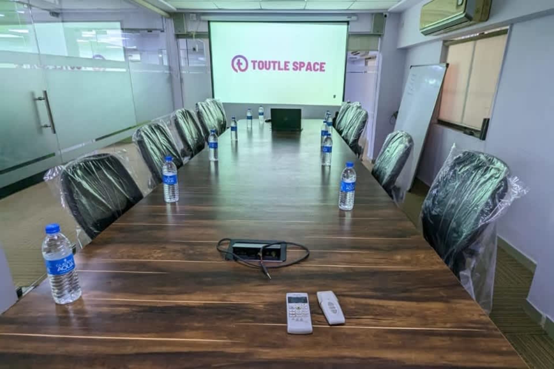 Toutle Space meeting rooms in Malad West, Mumbai