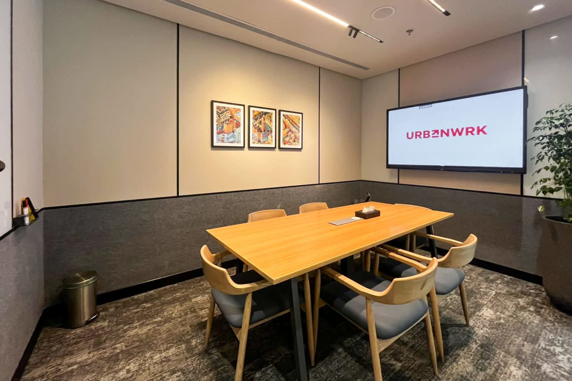 UrbanWrk meeting rooms in Golf Course Road Gurgaon, Gurgaon