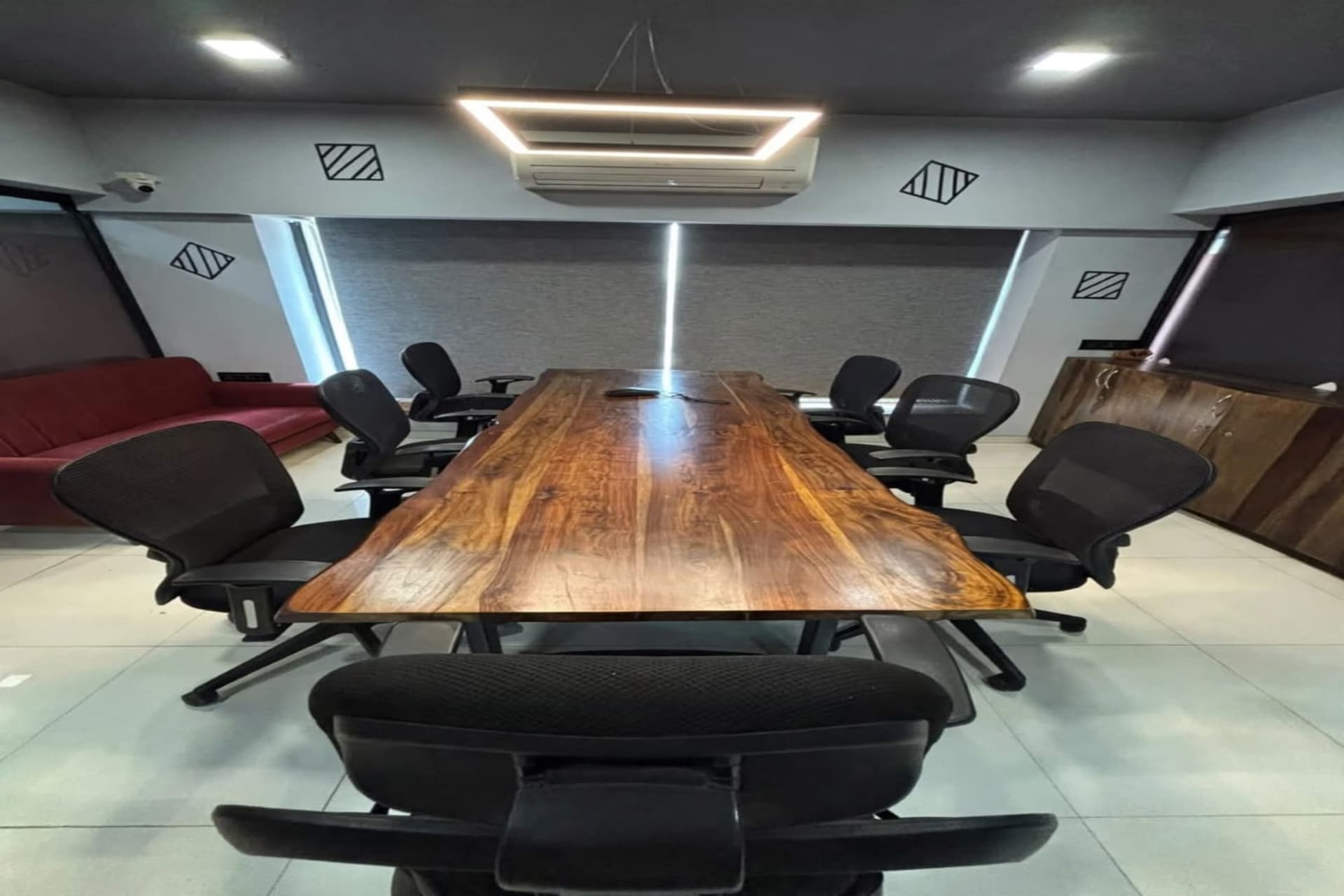 Vantage Business Centre Raj Arcade - managed office in Kandivali West, Mumbai