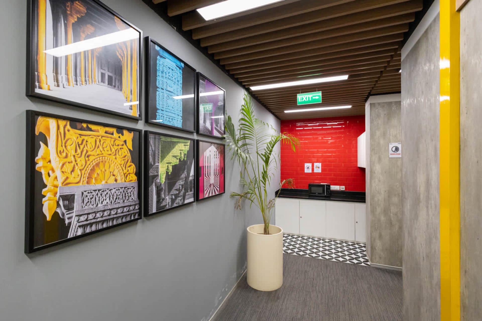 Vatika Business Centre in Delhi
