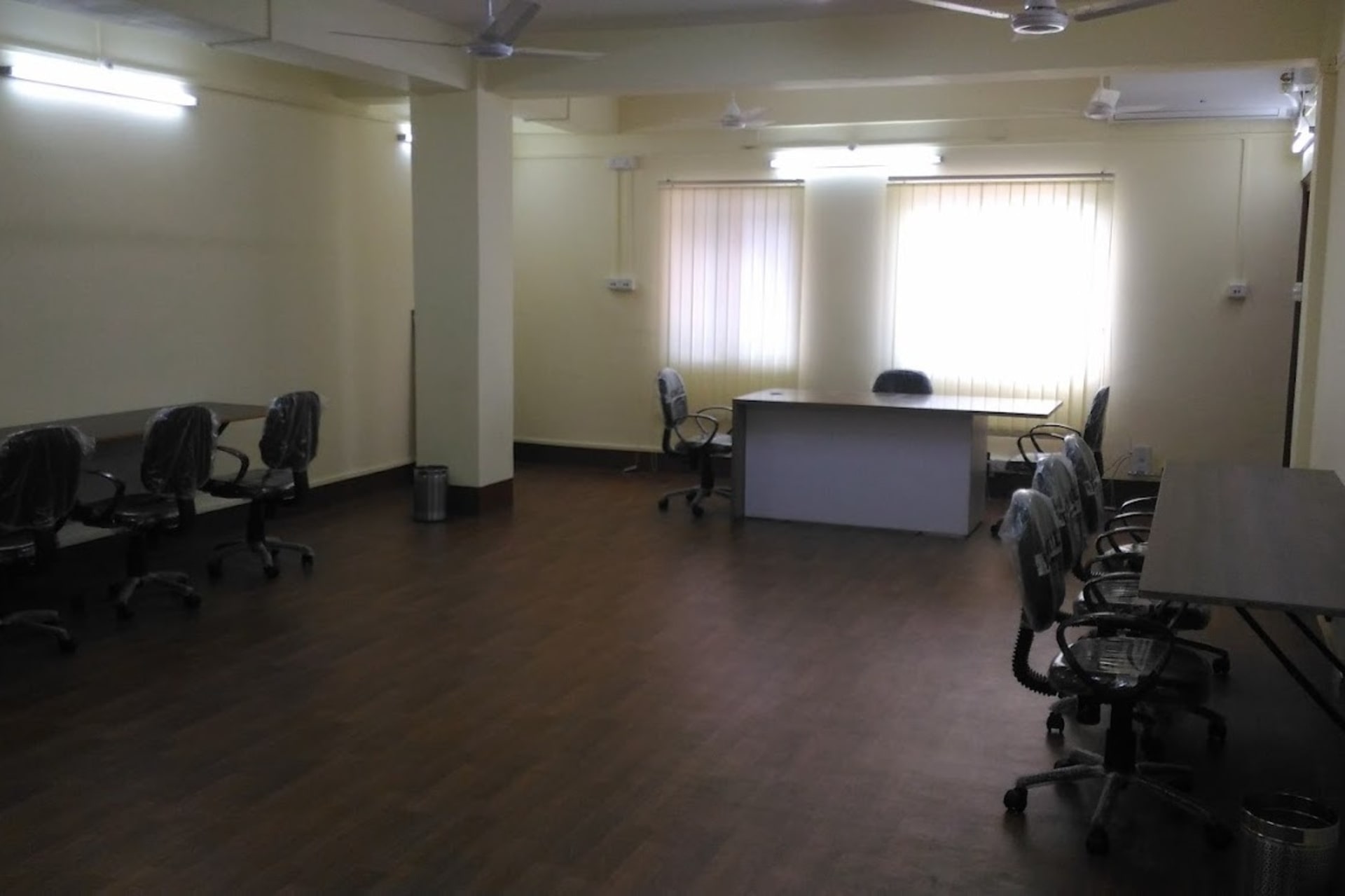 WORK GARAGE OFFICE - coworking space