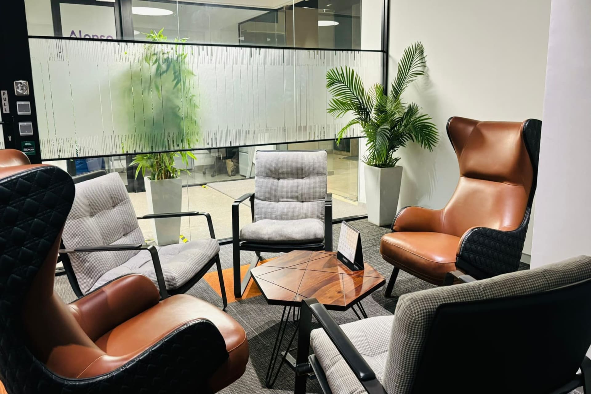 WorkEZ - coworking space
