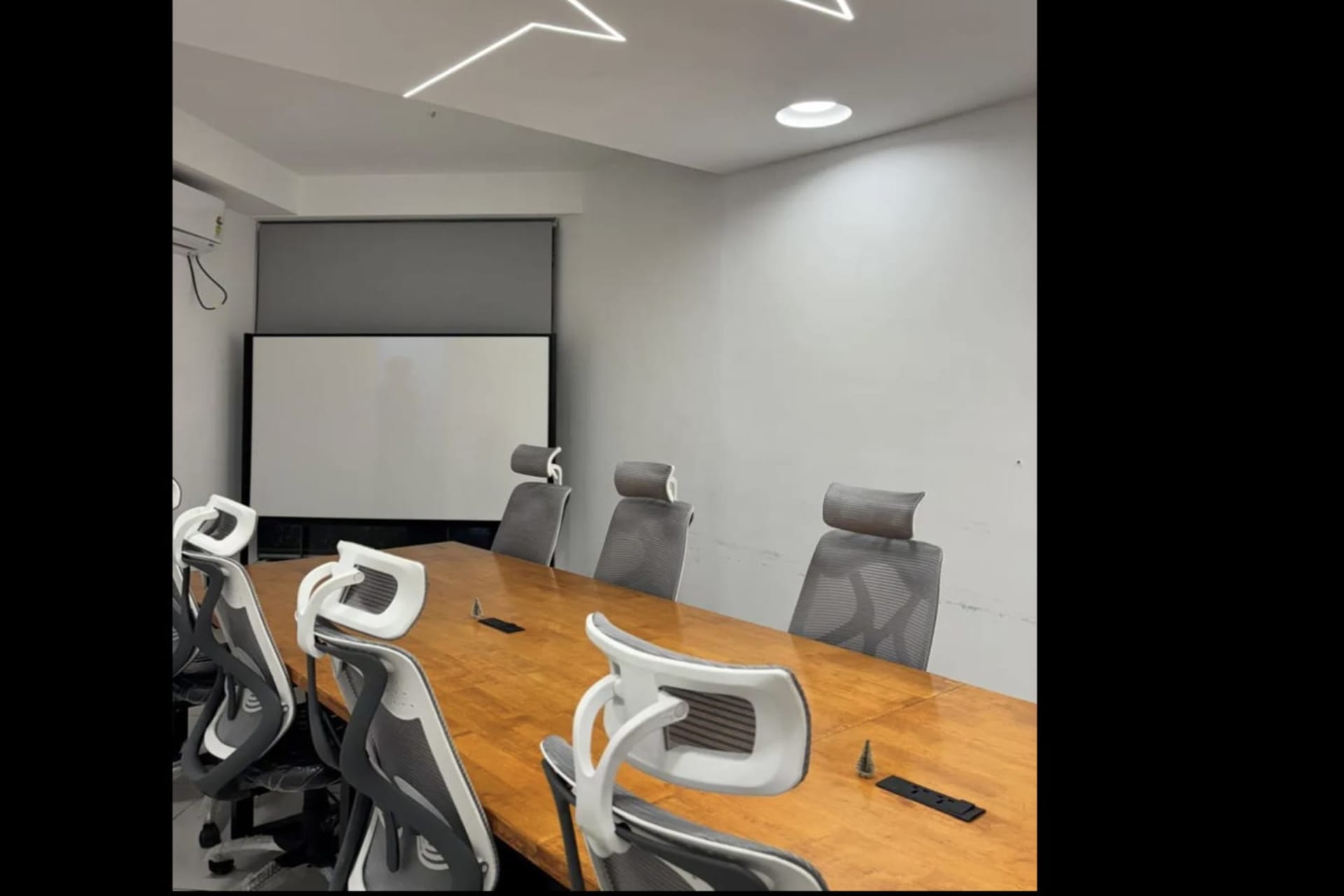 Workspace by Emlen - Bangalore