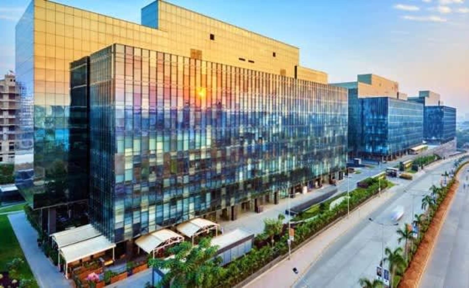World Trade Center - Tower 2 private space in Kharadi, Pune