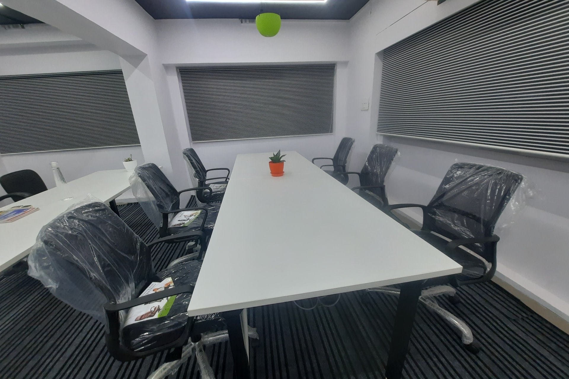 Youth Cowork - coworking space