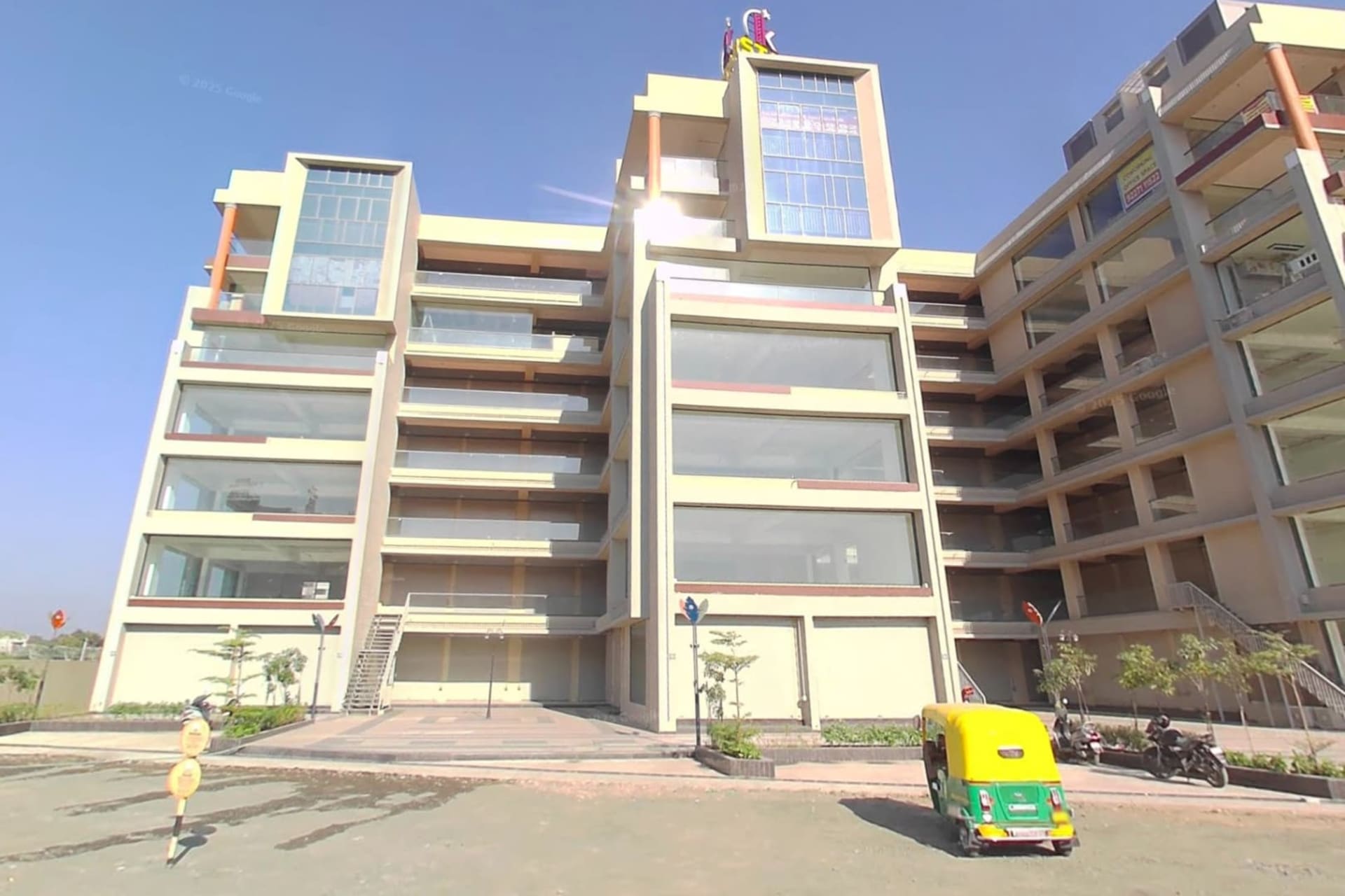 Zeeeva Workspace - coworking space