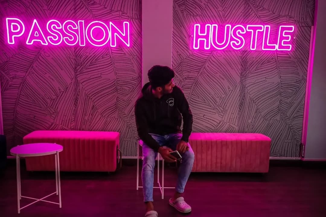 Hustlehub, Jakkasandra
