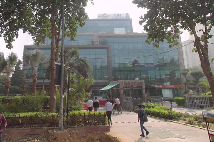 Time-Tower - Time Tower Sushant Lok Phase I, MG Road Gurgaon, Gurgaon ...