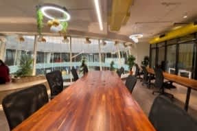 Community Coworks - flexi-desk