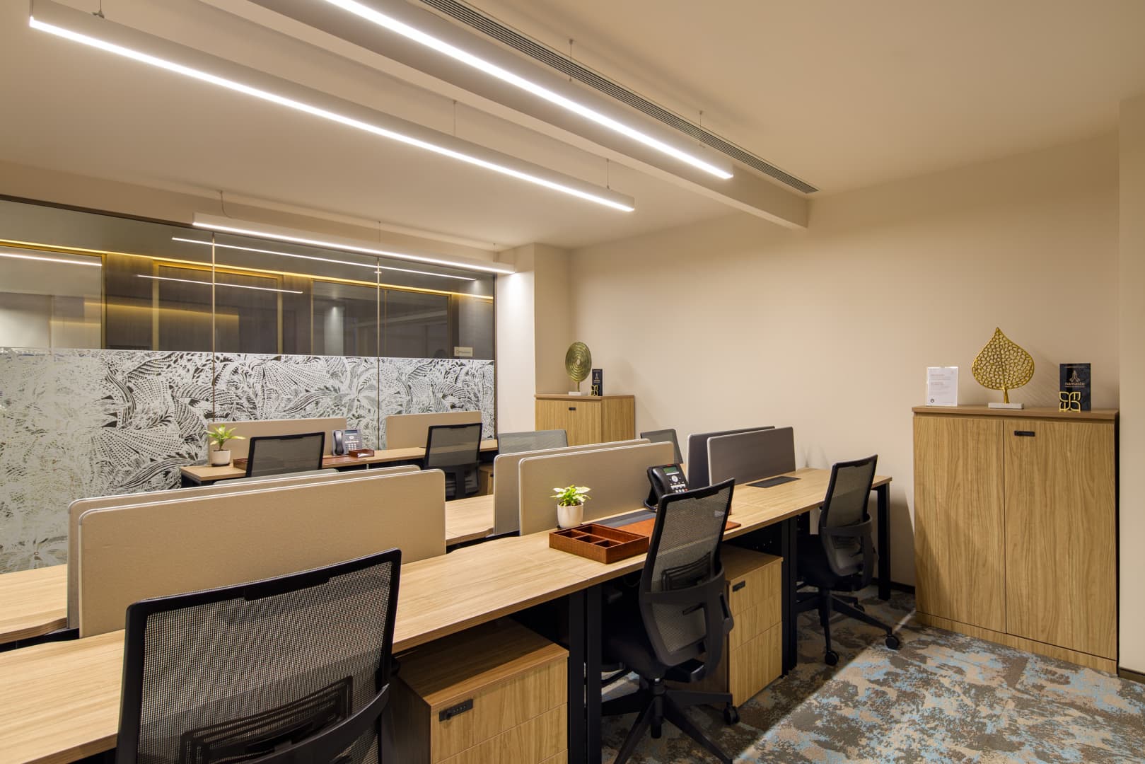 Corporatedge - flexi-desk