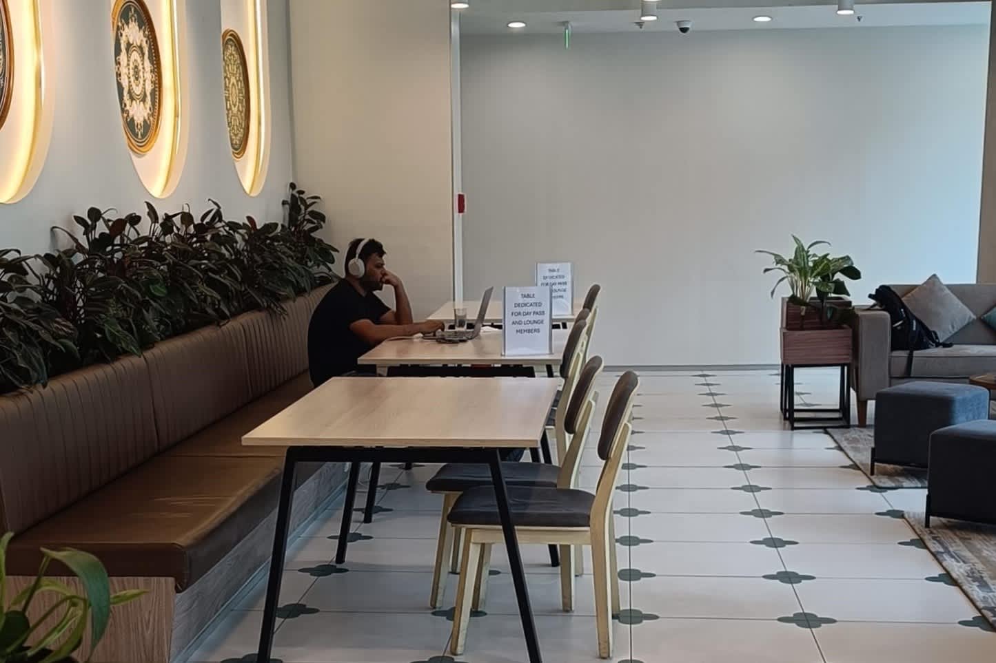 COWRKS - flexi-desk
