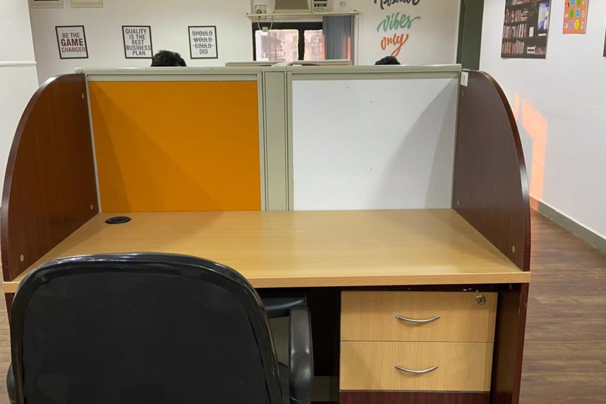 East India Works - flexi-desk