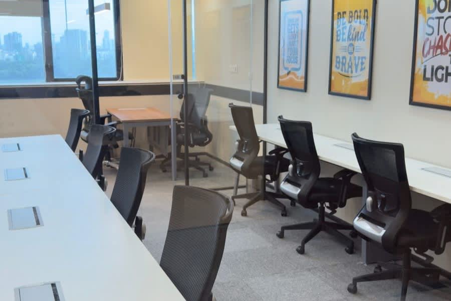Innov8 - flexi-desk