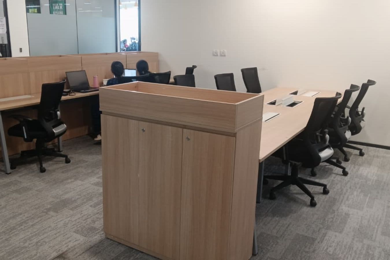 Innov8 - flexi-desk