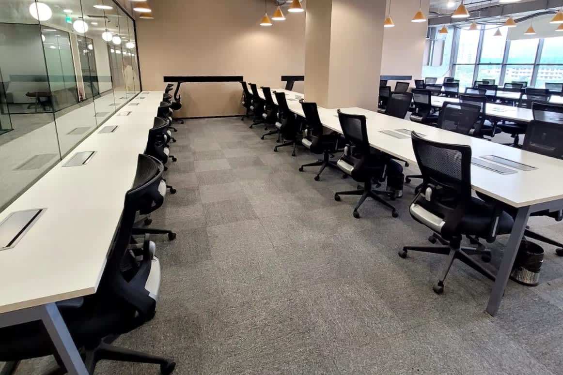 Innov8 - flexi-desk